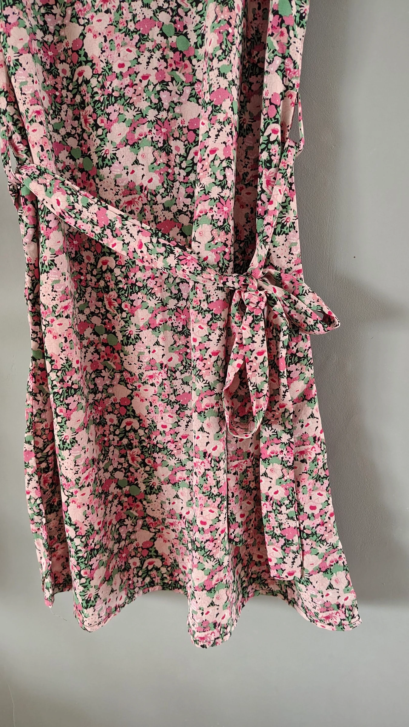 Roze bloemige V-hals jurk - Maat 38/M - Noémie & Co – photo 5